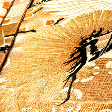 画像をギャラリービューアに読み込む, 丸帯 アンティーク帯 昔丸帯 絹 薄ベージュ×多色 御所車 鶴 松 花文様 全通柄 昔帯 レトロモダン 明治・大正ロマン 長さ385.5cm