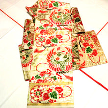 画像をギャラリービューアに読み込む, 丸帯 キモノオフ