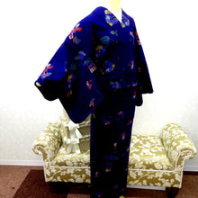 画像をギャラリービューアに読み込む, ウール着物 単衣 紺×多色 花蝶柄 バチ衿 カジュアルきもの 普段着物 ウールきもの 仕立て上がり 和洋ミックス 身丈155cm