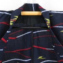 画像をギャラリービューアに読み込む, ウール着物 単衣 紺色ｘ赤色ｘ黄色 縦縞に矢羽根模様 バチ衿 カジュアルきもの 普段着物 仕立て上がり 身丈156.5cm