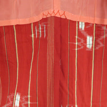 画像をギャラリービューアに読み込む, ウール着物 アンサンブル 着物と羽織2点セット 単衣 赤色ｘ黄色 縞に絣と燕模様 バチ衿 小さいサイズ カジュアルきもの 普段着物 仕立て上がり 身丈145cm