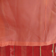 画像をギャラリービューアに読み込む, ウール着物 アンサンブル 着物と羽織2点セット 単衣 赤色ｘ黄色 縞に絣と燕模様 バチ衿 小さいサイズ カジュアルきもの 普段着物 仕立て上がり 身丈145cm