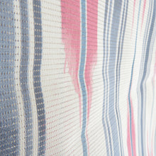 Load image into Gallery viewer, 夏着物 単衣 絽 ポリエステル 白色ｘピンク色ｘ薄青色 夏用 小紋 矢羽根模様 バチ衿 仕立て上がり 身丈158cm