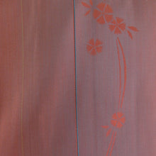 画像をギャラリービューアに読み込む, 道行 グラデーション 縦縞にナデシコ模様 赤色ｘ赤紫色 正絹 着物コート 和装用 ちりよけ 身丈125.5cm