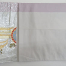 Load image into Gallery viewer, 袋帯 正絹 シルバーｘ薄紫ｘ多色 金糸銀糸 和傘に桜と藤紋様 観花の調 六通柄 シルバー系 仕立て上がり フォーマル 着物帯 長さ440cm