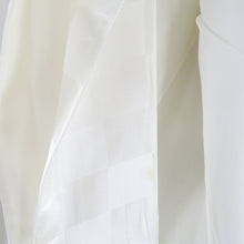 Load image into Gallery viewer, 子供着物 男の子用 子供きもの 一つ身 襦袢セット 鷲に松文 黒色ｘ緑色 金糸 刺繍入り 正絹 5歳 フォーマル 子供着物 男児 七五三 祝着 身丈49.5cm