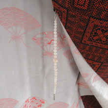 画像をギャラリービューアに読み込む, 紬 着物 アンサンブル 着物と羽織2点セット 袷 黒色ｘ赤オレンジ色 幾何学模様 広衿 カジュアルきもの 普段着物 仕立て上がり 身丈160cm