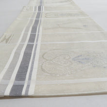 画像をギャラリービューアに読み込む, 袋帯 夏用 洒落袋帯 紗 六通柄 縦縞にガゼル幾何学模様 白色ｘ銀色 銀糸 正絹 仕立て上がり 夏物 長さ432cm