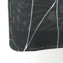 画像をギャラリービューアに読み込む, 夏着物 小紋 絽 広衿 正絹 黒色ｘ白色ｘ灰色 花模様 余り布付き 夏用 仕立て上がり 身丈159cm