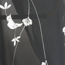 画像をギャラリービューアに読み込む, 夏着物 小紋 絽 広衿 正絹 黒色ｘ白色ｘ灰色 花模様 余り布付き 夏用 仕立て上がり 身丈159cm