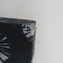 画像をギャラリービューアに読み込む, 男帯 絞り 大人用 兵児帯 箱付き 波模様 正絹 紺色 男性用 カジュアル メンズ へこ帯 男物 鹿の子 しぼり 普段着物用