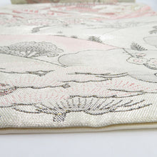 画像をギャラリービューアに読み込む, 袋帯 西陣織 銀糸 銀色ｘピンク色 寺院風景文様 六通柄 未仕立て 正絹 証紙付き カジュアル 着物帯 長さ424cm