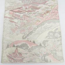 画像をギャラリービューアに読み込む, 袋帯 西陣織 銀糸 銀色ｘピンク色 寺院風景文様 六通柄 未仕立て 正絹 証紙付き カジュアル 着物帯 長さ424cm