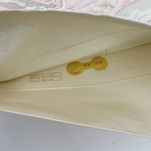 画像をギャラリービューアに読み込む, 袋帯 西陣織 銀糸 銀色ｘピンク色 寺院風景文様 六通柄 未仕立て 正絹 証紙付き カジュアル 着物帯 長さ424cm