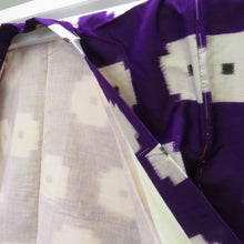 画像をギャラリービューアに読み込む, アンティーク 銘仙 昔着物 紫×白 袷 バチ衿 正絹 仕付け糸付き 昔きもの レトロモダン 明治・大正ロマン 身丈145.2cm