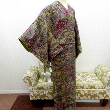 画像をギャラリービューアに読み込む, 小紋 昔 アンティーク 昔着物 緑×多色 花鳥 風景 バチ衿 正絹 昔きもの レトロ 明治・大正ロマン カジュアル サイズ小さめ 身丈153.1cm