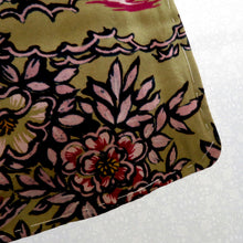 画像をギャラリービューアに読み込む, 小紋 昔 アンティーク 昔着物 緑×多色 花鳥 風景 バチ衿 正絹 昔きもの レトロ 明治・大正ロマン カジュアル サイズ小さめ 身丈153.1cm