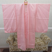 Load image into Gallery viewer, 子供着物 女の子用 四つ身 襦袢セット オレンジ×オフホワイト×金彩 御所車 波 古典柄 単衣 ポリエステル 子供きもの 女児 七五三 祝着 身丈117cm