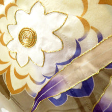 画像をギャラリービューアに読み込む, 訪問着 昔 アンティーク 昔着物 薄茶×多色 花々 金コマ刺繍 広衿 正絹 昔きもの レトロ 明治・大正ロマン 和洋ミックス 身丈155.5cm