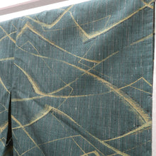 画像をギャラリービューアに読み込む, ウール着物 単衣 グリーン×イエロー 線デザイン しつけ糸付 バチ衿 カジュアルきもの 普段着物 仕立て上がり ウールきもの 和洋ミックス 身丈159cm