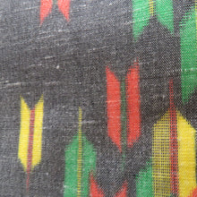 Load image into Gallery viewer, ウール着物 単衣 女性用ウールアンサンブル2点セット 羽織＆着物 チャコールグレー系 絣調 矢羽根柄 バチ衿 カジュアル 普段使い 身丈158.5cm