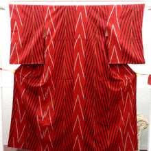 Load image into Gallery viewer, 小紋 昔 アンティーク 昔着物 赤×黒 グレー カラシ 幾何学柄 広衿 正絹 昔きもの レトロ 明治・大正ロマン カジュアル 身丈147.9cm