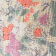 画像をギャラリービューアに読み込む, ウール着物 単衣 ベージュ×多色 花デザイン バチ衿 カジュアルきもの 普段着物 仕立て上がり ウールきもの 和洋ミックス 身丈159.2cm
