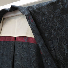 画像をギャラリービューアに読み込む, ウール着物 単衣 濃紺×赤 華文調 バチ衿 カジュアルきもの 普段着物 仕立て上がり ウールきもの 和洋ミックス 身丈156.2cm