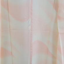 画像をギャラリービューアに読み込む, 襦袢 正絹 ぼかし 遠山模様 薄ピンク色ｘクリーム色 広衿 カジュアル セミフォーマル 身丈131.5cm