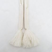 Load image into Gallery viewer, 帯締め 5本セット カジュアル フォーマル 平組 正絹 和装小物 オレンジ色ｘ緑色ｘピンク色 着物用 まとめ売り 帯〆 多色 カラフル