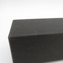 Load image into Gallery viewer, 帯締め 振袖用 帯〆 青色×金色 パールビーズ 飾り付き 金糸 絹100% 丸組 成人式 卒業式 和装小物 長さ168cm