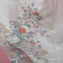 画像をギャラリービューアに読み込む, 訪問着 単衣 ピンク色ｘ多色 パステル系 雲取りに花々文様 ぼかし染め 箔入り 広衿 正絹 仕立て上がり着物 身丈163cm