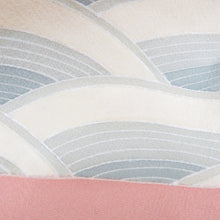 画像をギャラリービューアに読み込む, 色留袖 袷 ピンク色ｘ多色 パステル系 波にオシドリと花文様 正絹 広衿 三つ紋 片喰紋 フォーマル 仕立て上がり 身丈160cm