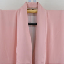 画像をギャラリービューアに読み込む, 色留袖 袷 ピンク色ｘ多色 パステル系 波にオシドリと花文様 正絹 広衿 三つ紋 片喰紋 フォーマル 仕立て上がり 身丈160cm