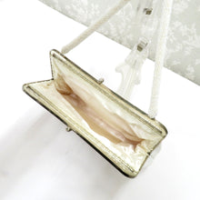 Load image into Gallery viewer, 和装バッグ ビーズバッグ 白 銀 葉柄 ハンドバッグ パーティーバッグ レトロ 着物バッグ 洋装 和小物