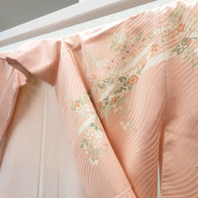 画像をギャラリービューアに読み込む, 訪問着 袷 サーモンピンク地 古典 花 地模様 紋無し 広衿 正絹 入学式 フォーマル 仕立て上がり着物 身丈160.8cm