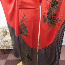 画像をギャラリービューアに読み込む, 振袖 襦袢付き 正絹 レッド×ブラック ゴールド シルバー 薔薇 市松 袷 広衿 成人式 卒業式 舞台衣装 フォーマル 仕立上り 着物 身長170ｃｍ 身丈170.2cm