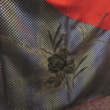 画像をギャラリービューアに読み込む, 振袖 襦袢付き 正絹 レッド×ブラック ゴールド シルバー 薔薇 市松 袷 広衿 成人式 卒業式 舞台衣装 フォーマル 仕立上り 着物 身長170ｃｍ 身丈170.2cm