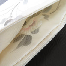 Load image into Gallery viewer, 名古屋帯 夏用帯 夏名古屋帯 白地 薄ピンク花刺繍 墨絵調 仕付け糸付き ホワイト 絽 夏 お太鼓柄
