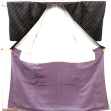 画像をギャラリービューアに読み込む, 小紋 昔 アンティーク 昔着物 黒×ベージュ赤 斜め縞 バチ衿 袷 正絹 昔きもの レトロ 明治・大正ロマン カジュアル 和洋ミックス 身丈146.4cm