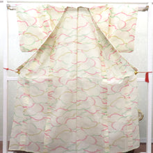 Load image into Gallery viewer, ウール着物 サマーウール 夏物 単衣 薄黄ｘ多色 雲取 松 バチ衿 カジュアルきもの 普段着物 仕立て上がり 身丈156.2cm