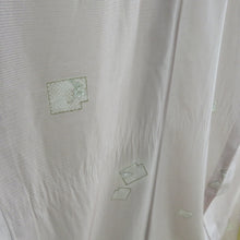 Load image into Gallery viewer, 夏着物 ポリエステル 小紋 絽 広衿 薄くすみピンク色ｘ多色 パステル系 源氏香模様 Lサイズ 夏用 仕立て上がり 身丈162cm