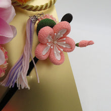 Load image into Gallery viewer, 髪飾り・かんざし 振袖用 花 3点セット マルチカラー つまみ細工 ピンク色ｘ白色ｘ黄色 成人式 卒業式 結婚式 フォーマル