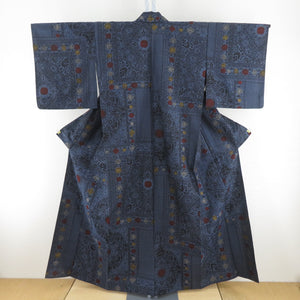 紬 着物 正絹 単衣 黒色x紺色x多色 華紋模様 バチ衿 カジュアル