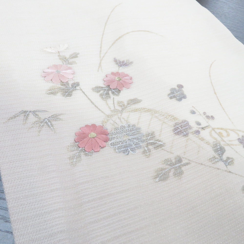 可愛いもの尽くしの刺繍の名古屋帯　m3550 工芸キモノ 野口：刺繍 九寸名古屋帯『うさぎ』 – 創作着物と帯の専門