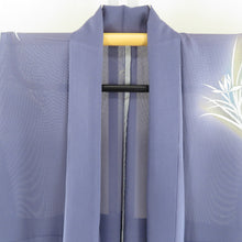Load image into Gallery viewer, 付下げ 夏着物 絽 広衿 花紋様 正絹 青紫色ｘ青色ｘ緑色 ぼかし パステル系 一つ紋 丸に片喰紋 仕立て上がり 身丈155cm