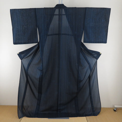 ちりめん＊小紋 袷着物 葉模様 薄灰紫色 カジュアル 普段着物 正絹 3KP9 楽天市場】【新古品】 小紋 着物 正絹 袷 紋紗 カラー胴裏 紫 濃グレー