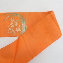 Load image into Gallery viewer, 名古屋帯 夏帯 絽 正絹 オレンジ色ｘ緑色 金糸 草花文様 お太鼓柄 夏用 なごや帯 カジュアル 仕立て上がり 夏物 長さ360cm