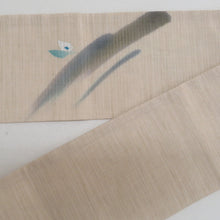 Load image into Gallery viewer, 名古屋帯 夏用帯 夏名古屋帯 絽 薄茶色ｘ白色ｘ青色 花文様 お太鼓柄 正絹 カジュアル 仕立て上がり 長さ409cm