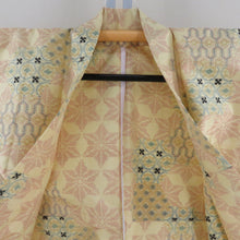 Load image into Gallery viewer, 紬 着物 正絹 単衣 薄黄色ｘ赤色ｘ青色 麻の葉に玉模様 幾何学模様 バチ衿 カジュアル 仕立て上がり着物 身丈158cm